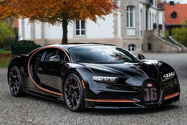 Siêu xe Bugatti Chiron cuối cùng xuất xưởng - 2