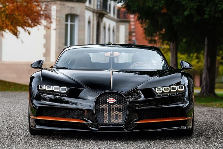 Siêu xe Bugatti Chiron cuối cùng xuất xưởng - 4