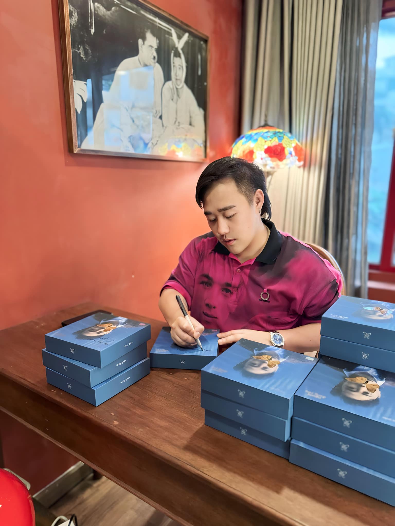 Trung Quân mang đến một album chất lượng.