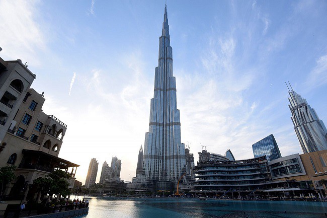 Burj Khalifa là một kỳ quan thế giới về kiến trúc và kỹ thuật.
