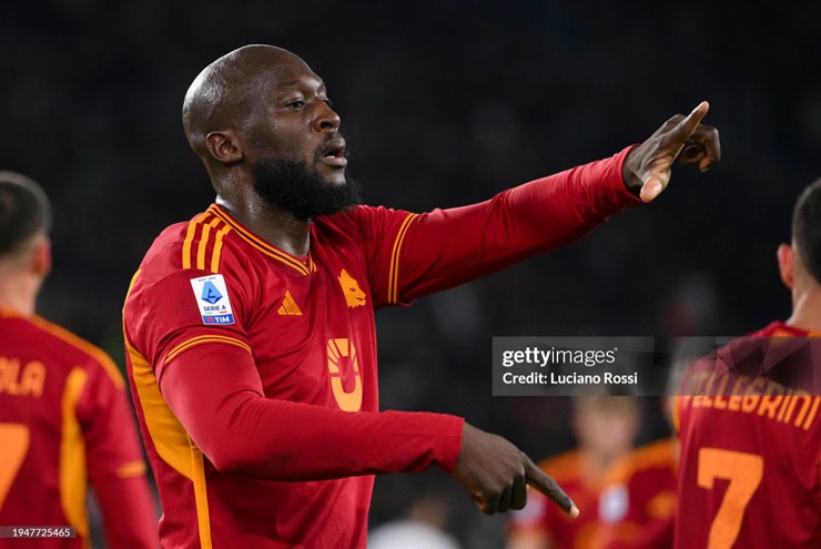 Lukaku mở tỷ số cho Roma