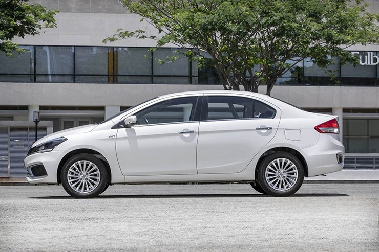 Giá xe Suzuki Ciaz niêm yết và lăn bánh tháng 1/2024 - 5