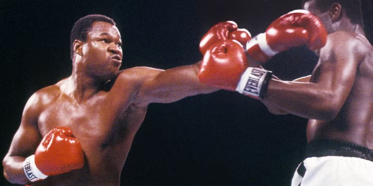 6. Larry Holmes (Mỹ), thành tích 69 thắng, 6 thua, 44 lần knock-out đối thủ