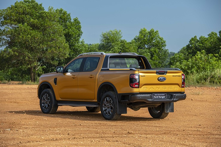 Giá xe Ford Ranger niêm yết và lăn bánh tháng 1/2024 - 6