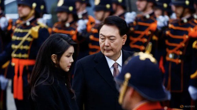 Tổng thống Hàn Quốc Yoon Suk Yeol và Phu nhân Kim Keon Hee. (Ảnh: Reuters)