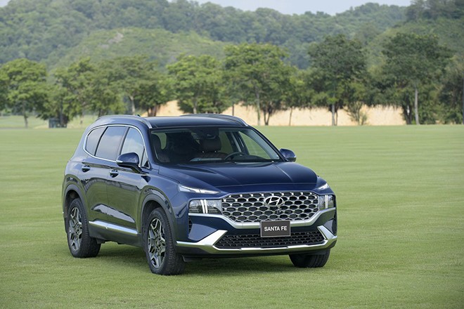 Giá xe Hyundai Santa Fe niêm yết và lăn bánh tháng 1/2024 - 4