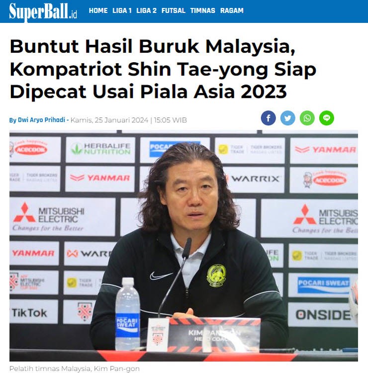 Tờ Super Ball tin rằng Việt Nam và Malaysia có thể phải "thay tướng" sau Asian Cup 2023