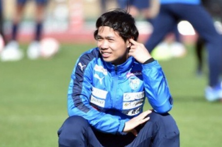 Nguyễn Công Phượng phải đá tiền vệ phòng ngự ở Yokohama FC