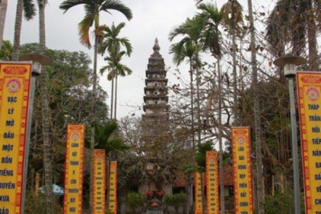 Ngôi chùa huyền bí 800 năm tuổi ở Nam Định lưu giữ nhiều di sản