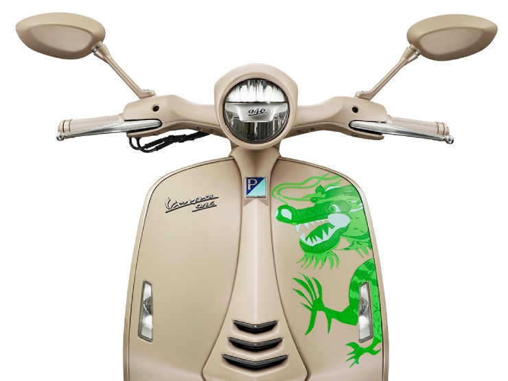 Ngắm Vespa 946 Dragon bản rồng xanh ngọc, giá hơn nửa tỷ đồng - 7