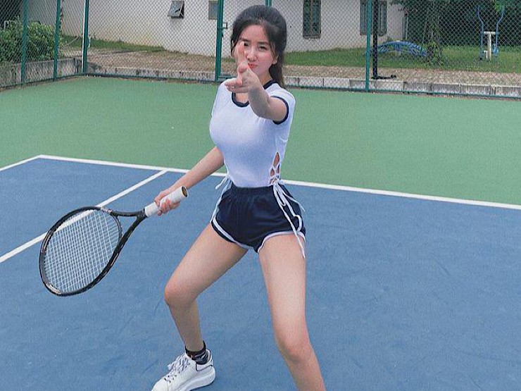 Tennis - core dễ dàng chinh phục và phù hợp với hầu hết mọi tín đồ.
