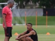 Alexis Sanchez vừa khen vừa chê Mourinho, nói dễ cụt hứng nếu đá cho "Người đặc biệt"