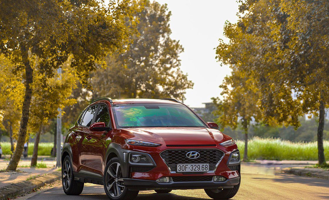 Chọn xe ô tô 700 triệu đồng nên mua Hyundai Kona hay Kia K3? - 1