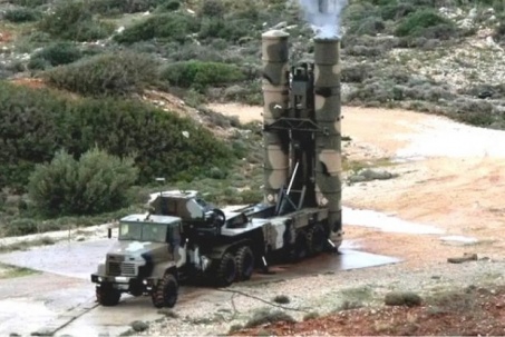 Mỹ nêu khả năng hỗ trợ quân sự cho Ukraine thông qua một quốc gia khác