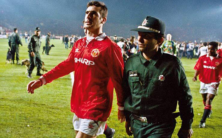 Cantona là cầu thủ duy nhất không bị Ferguson "sấy" ở MU