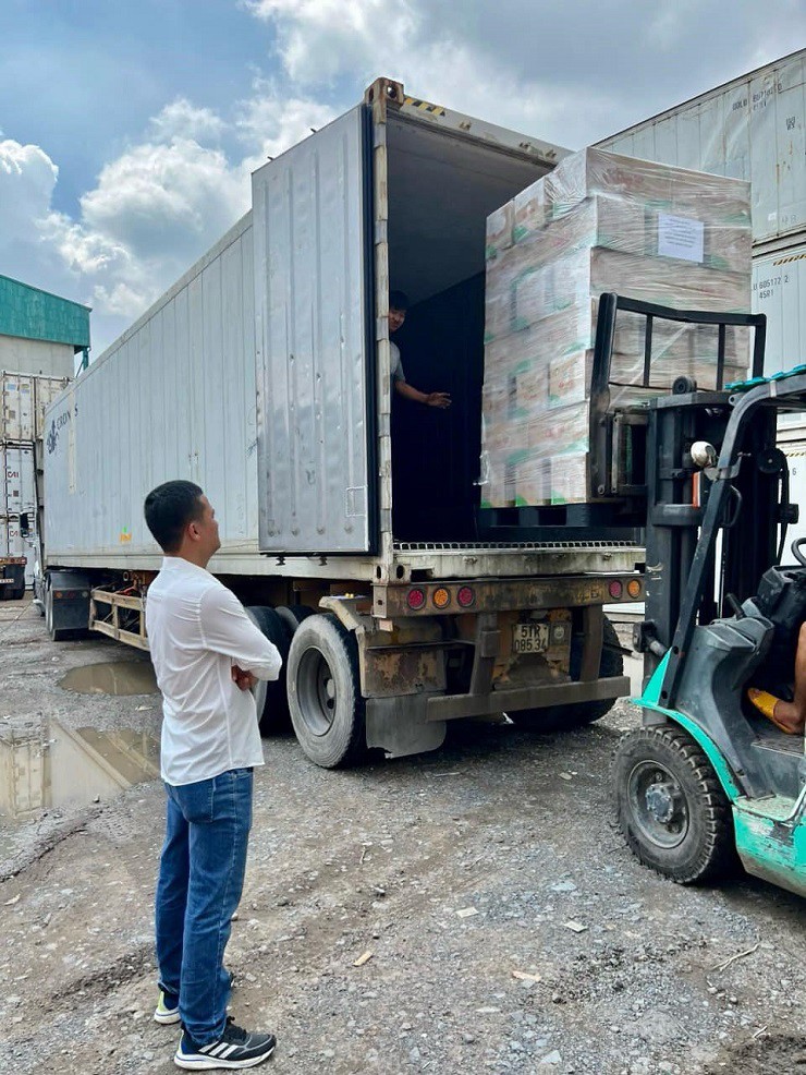 Trong năm 2023, anh Thuận&nbsp;đã xuất đi hơn 5 container chính ngạch đi các thị trường nước ngoài