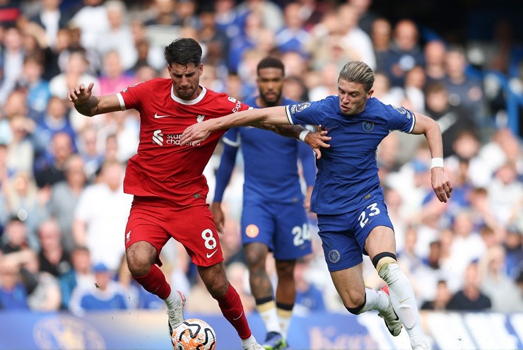 Liverpool thường gặp khó trước Chelsea những năm qua