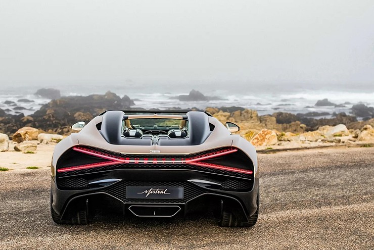 Siêu phẩm hypercar Bugatti W16 Mistral bản mui trần bắt đầu được sản xuất - 2