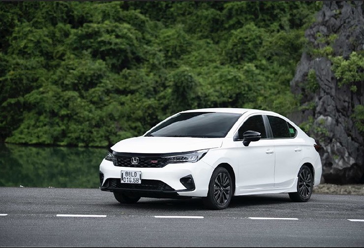 Giá xe Honda City niêm yết và lăn bánh tháng 2/2024 - 11