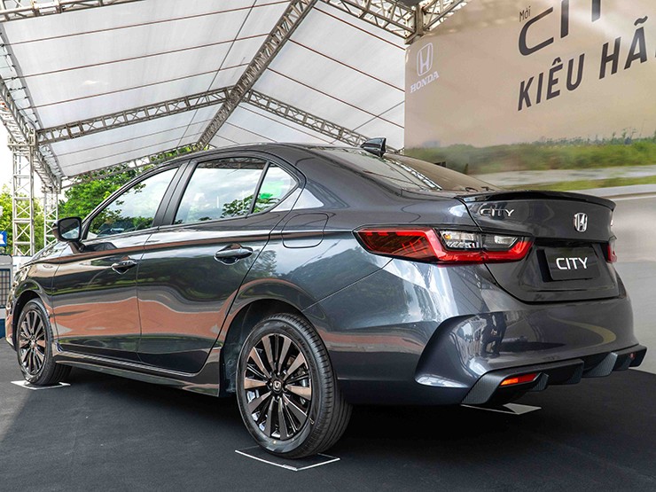 Giá xe Honda City niêm yết và lăn bánh tháng 2/2024 - 5