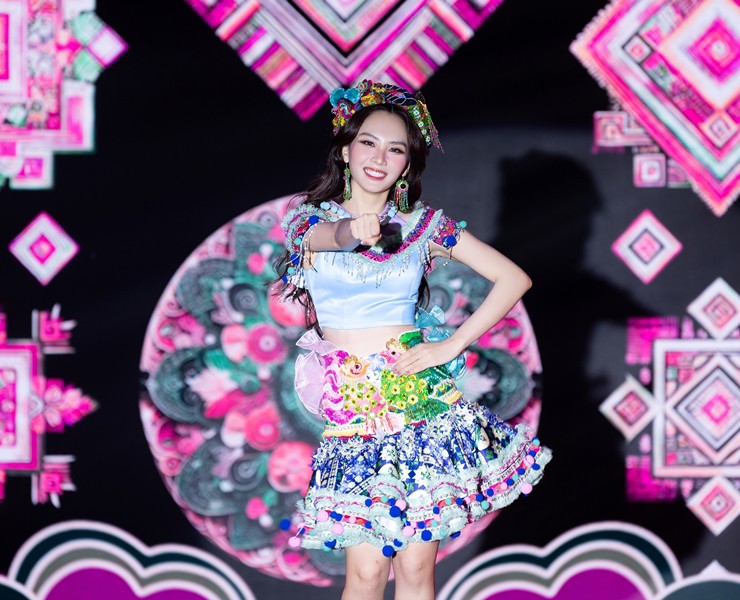 Hoa hậu Mai Phương: "Tôi sẽ cố gắng thật nhiều ở đấu trường Miss World" - 4