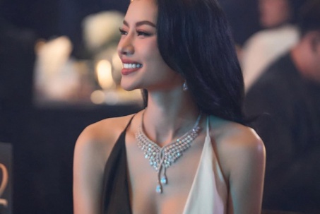 Á hậu Hoàn vũ Việt Nam: "Tôi biết ơn những năm tháng đi bán muối với mẹ đêm 30 Tết"