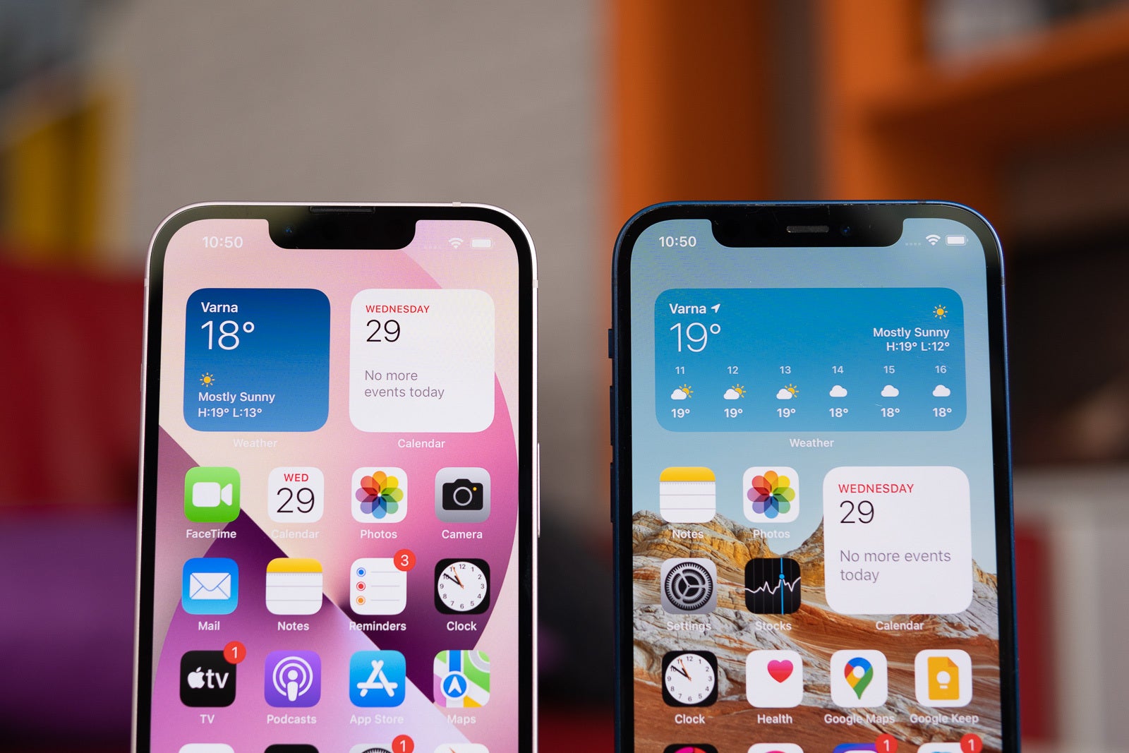"Tai thỏ" iPhone 13 nhỏ hơn iPhone 12.