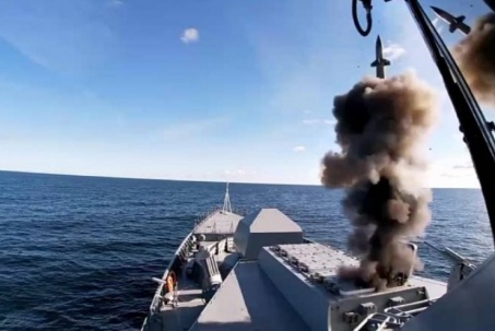 Tên lửa đáng gờm giúp tàu chiến Nga tạo "tường thép" chống tên lửa hành trình và đạn đạo