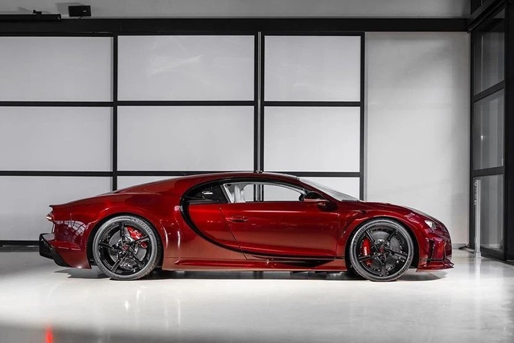 Bugatti bàn giao xe Chiron Super Sport phiên bản đặc biệt dành cho năm rồng - 1