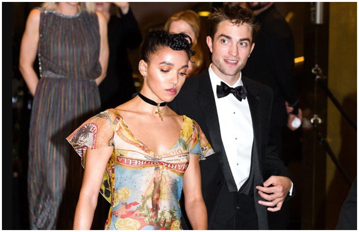 Lễ đính hôn của Robert Pattinson với ca sĩ FKA Twigs vào năm 2014 đánh dấu cột mốc quan trọng của nam tài tử.&nbsp;
