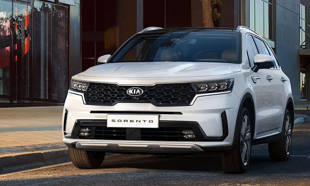 SUV tiền tỷ chọn Toyota Fortuner hay Kia Sorento? - 2