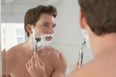 6 mẹo khi cạo râu giúp hạn chế mụn và viêm da cho nam giới