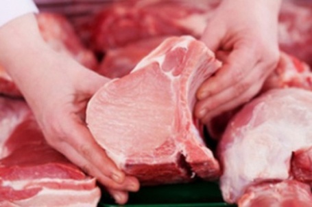 Ăn thịt lợn chưa nấu chín có nguy cơ nhiễm giun sán