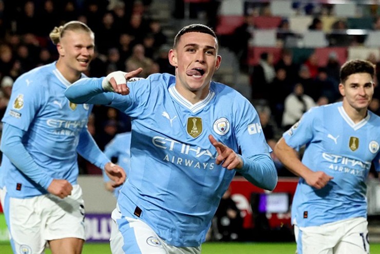 Phil Foden tỏa sáng ghi hat-trick giúp Man City ngược dòng thắng Brentford&nbsp;