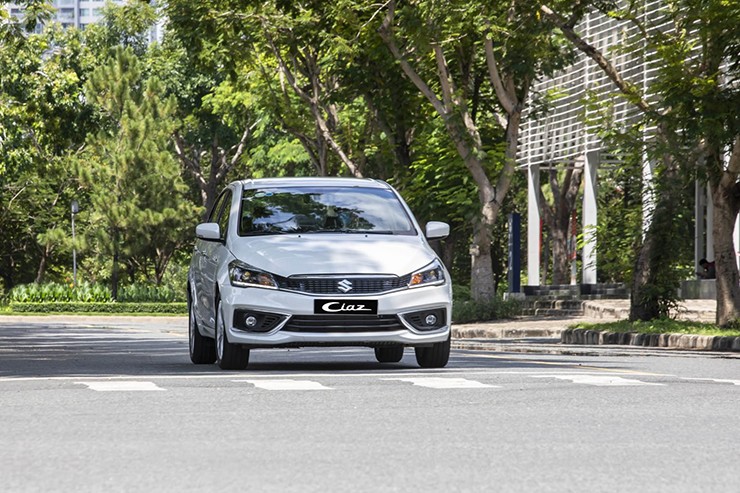 Giá xe Suzuki Ciaz niêm yết và lăn bánh tháng 2/2024 - 4