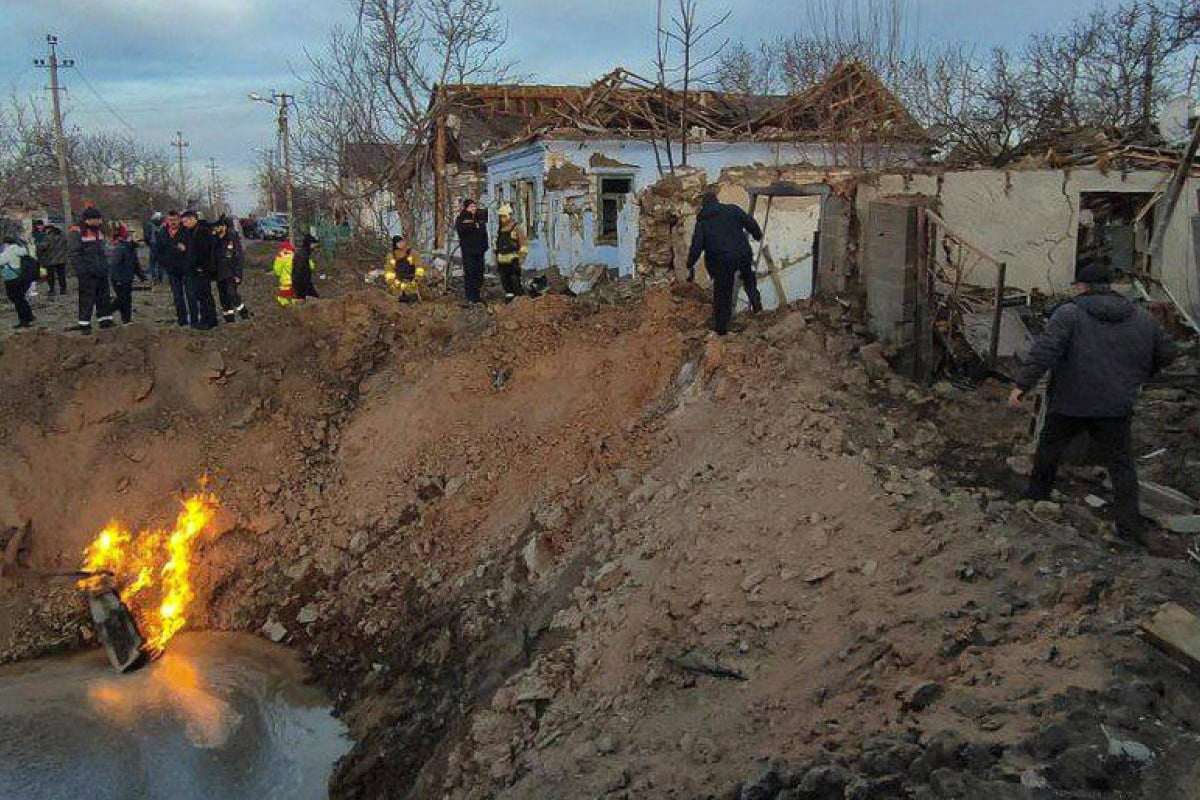 Hố tên lửa ở thành phố Mykolaiv (ảnh: SCMP)