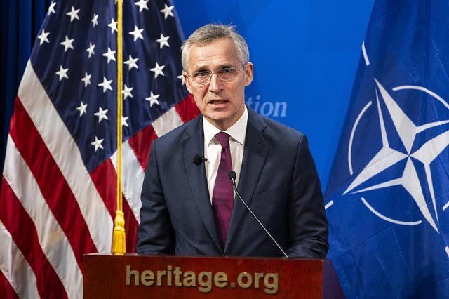 Tổng thư ký NATO Jens Stoltenberg kêu gọi châu Âu tăng cường sản xuất vũ khí để hỗ trợ Ukraine. Ảnh: EPA