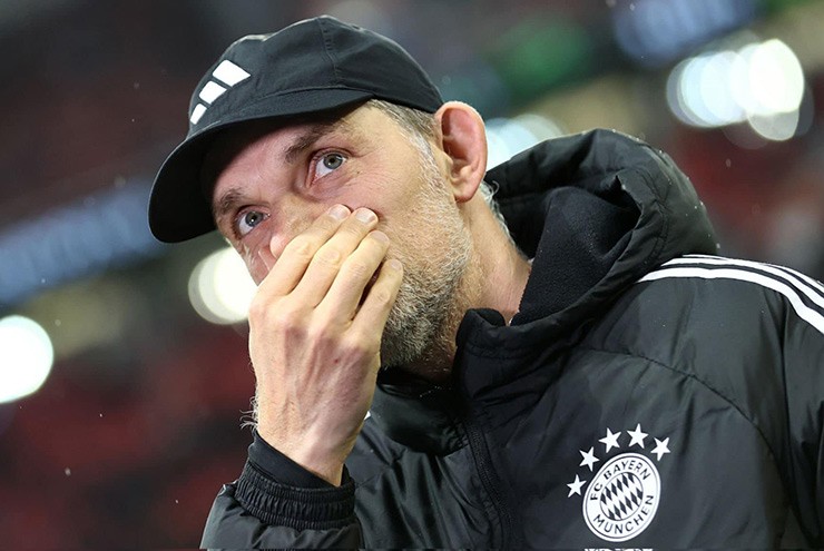 Thomas Tuchel chỉ trích các cầu thủ Bayern và cá nhân tân binh Sacha Boey sau trận thua Leverkusen