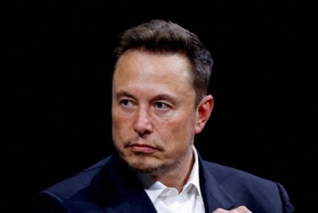 Tỷ phú Elon Musk lên tiếng về tin quân đội Nga dùng Starlink ở tiền tuyến