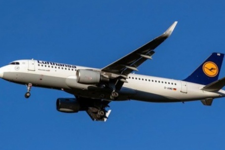 Một hành khách tử vong trên chuyến bay đến Đức