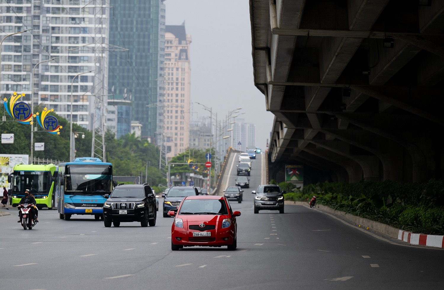 Các nút giao lên xuống đường vành đai 3 không xảy&nbsp;ra xung đột giao thông