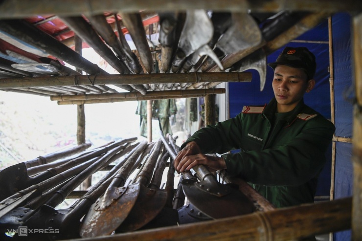 &#39;Ăn gió nằm sương&#39; rà mìn chiến tranh biên giới phía Bắc - 8