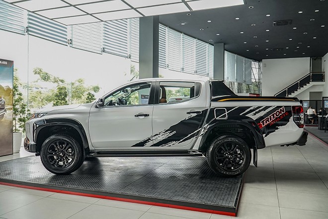 Giá xe Mitsubishi Triton lăn bánh tháng 2/2024, hỗ trợ 50% LPTB - 4