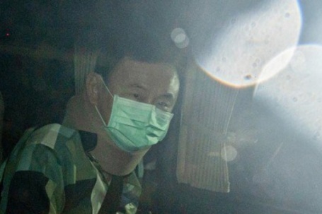 Vừa được trả tự do, ông Thaksin lại đối diện nguy cơ ngồi tù