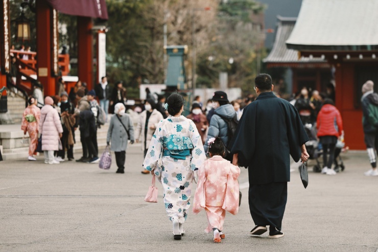 Đầu xuân, cầu an tại ngôi chùa 1.400 năm tuổi ở Tokyo - 2