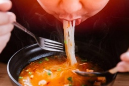 Người mắc tiểu đường phải chú ý 5 thói quen ăn uống này kẻo lượng đường tăng không kiểm soát