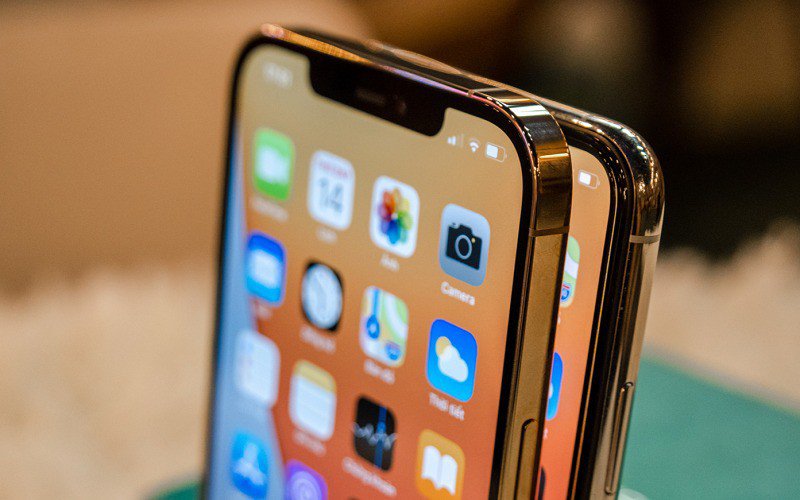 iPhone 12 vs iPhone XS Max: Chọn iPhone nào trong tầm giá dưới 9 triệu? - 4