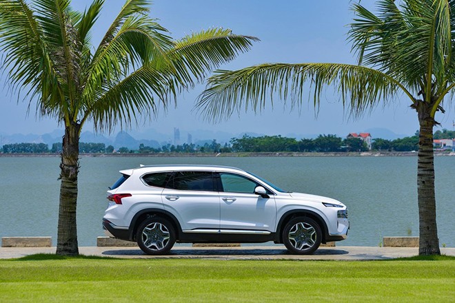 Giá xe Hyundai Santa Fe niêm yết và lăn bánh tháng 2/2024 - 8