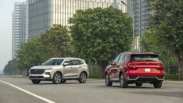 Giá xe Ford Territory niêm yết và lăn bánh tháng 2/2024 - 1