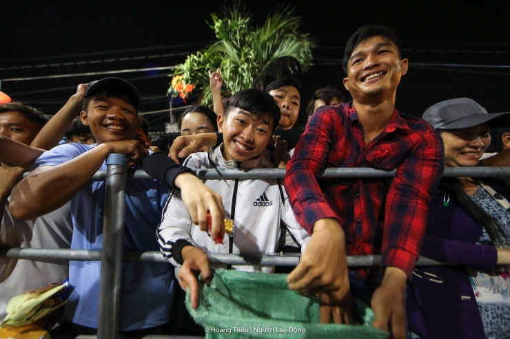 Lễ hội Làm Chay được ví như "Tết Nguyên đán thứ 2" trong năm của người dân địa phương. "Đốt ông Tiêu" và "xô giàn tranh lộc" là 2 tiết mục được nhiều người dân háo hức chờ đợi, đặc biệt là các em nhỏ.